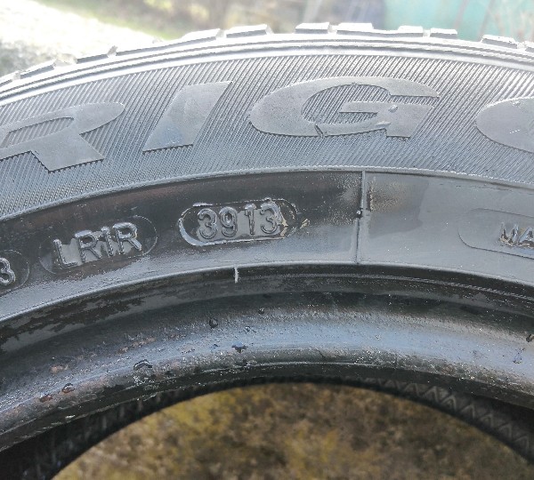 Opony Zimowe 215/55 R 16 5